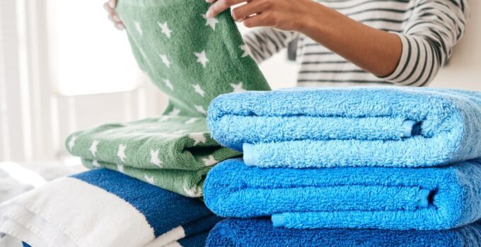 Best Way to Fold Beach Towel to Save Space