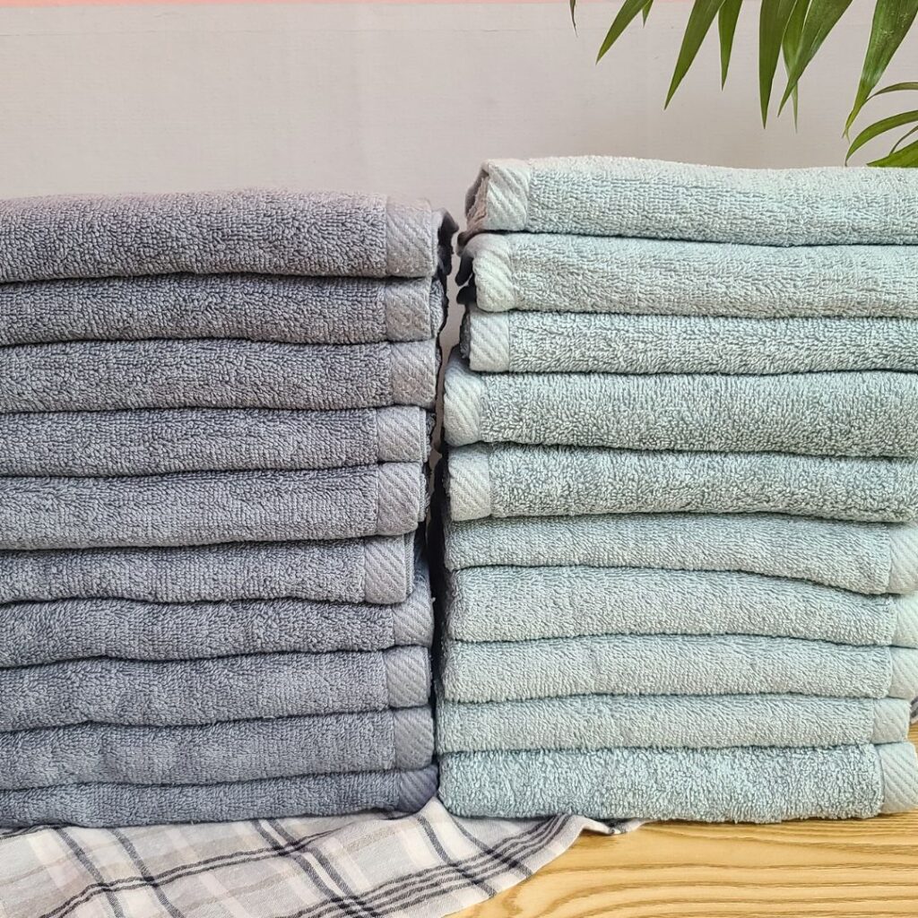 Best Way to Fold Beach Towel to Save Space 