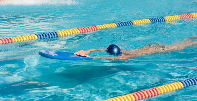 Swimming with a Kickboard to Lose Weight