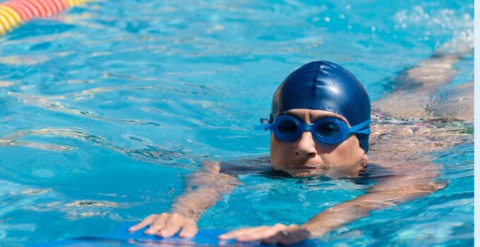 benefits of kickboard swimming