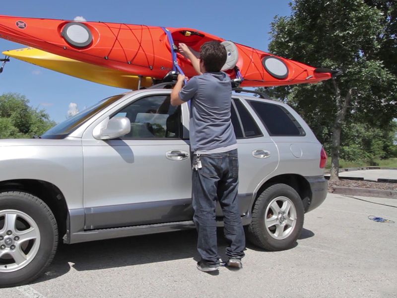how to strap kayak to roof rack